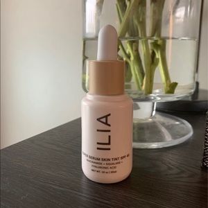 Ilia Skin tint in shade Formosa
